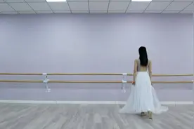#我是一名舞蹈老师视频封面