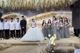 我们结婚了，婚礼圆满结束，在此感谢所有人的祝福，我会幸福的视频封面