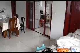 男生三岁过真应该粑粑陪长大，妈妈不在家自己起床，自己穿衣视频封面