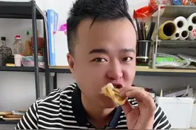 葱花饼在家怎么做才能 香酥喧软又好吃凉了也不硬呢视频封面
