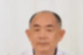 孩子发烧能不能开空调？可以开空调降环境温度但是风不能对着孩子吹。#科普 #育儿 #发烧 #孩子成长视频封面