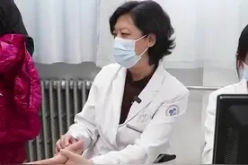 血液透析患者做完内瘘手术后，一定要多做握力运动，让胳膊多活动#内瘘护理 #动静脉内瘘手术 #导致肩周炎 #血透室工作日常#尿毒症患者视频封面