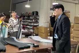 厂花PK厂长谁跳的好 #dou来跳舞视频封面