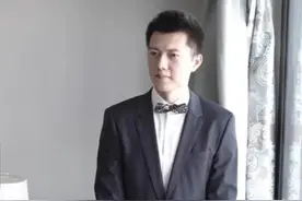#湘湘的晚安系列  张晨送妹妹张常宁出嫁，站在角落凝望满眼都是不舍视频封面