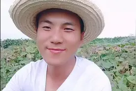 很粉，很面，很有营养的那种噢，我们甘肃民勤的沙地板栗南瓜哦视频封面