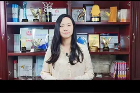 孩子晚上睡觉总是喊腿疼，是怎么回事？#生长痛 #虾米妈咪育儿在线视频封面