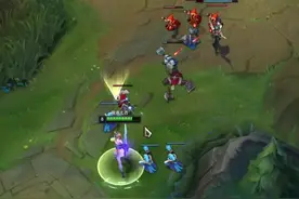 新赛季上分必备！最强锐雯新出装！版本t1#lol #游戏 #锐雯 #细节操作 视频封面