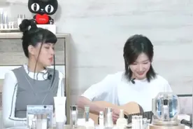 #万茜 怡丽丝尔直播，唱歌cut视频封面