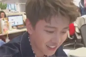 任嘉伦谭松韵互叫本名，原来《锦衣之下》是国超和晶晶主演的啊，就要给国超热度#任嘉伦 #谭松韵 #锦衣之下视频封面