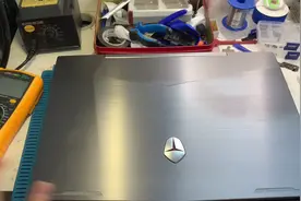 机械革命游戏本拆机除尘视频教程，学会拆机不翻车！