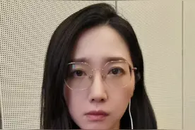 他不是无所畏惧，而是义无反顾！送别英雄司机杨勇#D2809列车殉职司机杨勇追悼会 #殉职司机杨勇最后一次通话曝光 #大v说 #新闻姐 @抖音短视频 视频封面