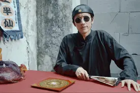 他不懂手机/游戏，但他懂如何爱你。#炉石rpg新玩法佣兵战纪视频封面
