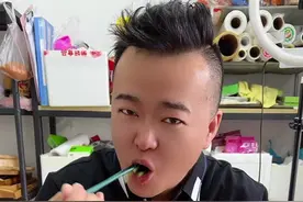 小白菜在家怎么做才能脆嫩好吃还不易下汤呢视频封面