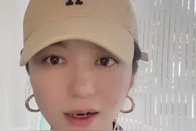 #向卖菜老人泼机油住户被警方找到 用极端的方式为自己出一口气会酿一身祸#大v说 #大v说热点 #蔚你点评视频封面