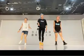 #面条编舞 #日常练舞 @LYSP @是你小哥呀  健美裤一穿 姐就是女王视频封面