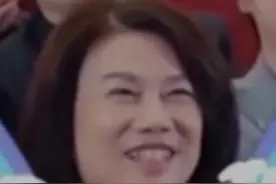 格力员工当面找董明珠要房，董明珠机智回怼 #董明珠视频封面