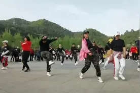 十堰的山十堰的水，十堰的姑娘就是美。小蛮腰大长腿视频封面