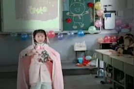 #童模走秀，把汉服走秀带进学校，还收了个小徒弟视频封面