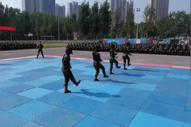 武警第一机动总队某部举行新训动员大会（武警第一机动总队视频封面
