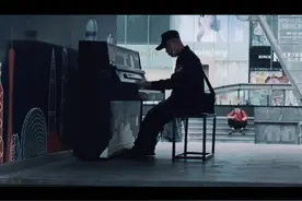 无所事事，剪个视频，继续颓废。#妈妈我居然爱上了她 #颓废视频封面