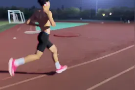 当代大学生1000米跑进5分是什么水平#大迫杰 #跑姿 #跑步