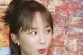 #杨紫看肖战如梦之梦话剧 杨紫去现场看肖战《如梦之梦》，工作室还送了花篮，这对荧幕cp大家喜欢吗？#娱乐评论大赏视频封面
