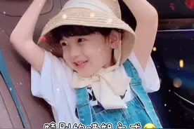 有个会在意你情绪的弟弟多好呀@DOU+小助手 #别人家的弟弟
