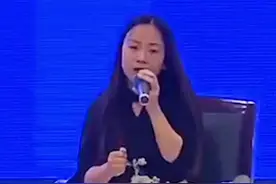 在四川省新冠肺炎疫情防控志愿服务工作者见面会上，雨衣妹妹分享抗疫故事：武汉警察给我们所有人“加满了油”。视频封面