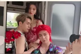 #说英雄谁是英雄 的演员为了宣传有多拼？为了拍照不吃饭，时刻关注上热搜没哈哈哈 #杨超越  #刘宇宁 #曾舜晞 视频封面