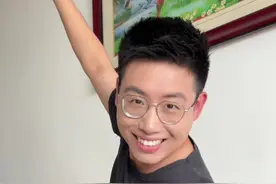 那么问题来了，周瑜到底管夏侯惇叫什么！#哈哈哈哈哈哈我要笑死了 #十月二十八1028 视频封面