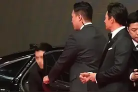 大佬们集合了 #南韩爱豆  #玄彬  #张东健 视频封面