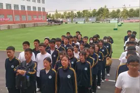 军井未掘，将不言渴； 军灶未开，将不言饿； 雨不披蓑，雪不穿裘视频封面