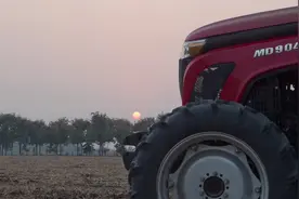 MD904轮式拖拉机视频封面