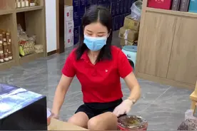 金线莲适合泡水喝、炖汤喝、煮水喝都可以行！季节交替给心爱的人来备起来！#金线莲 #滋补养生视频封面