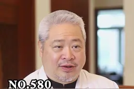 女生夏天不敢穿裙子，就是因为体毛多，这种情况需要治疗吗？#医学科普 视频封面