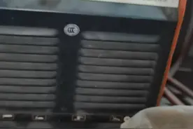 操作氩弧焊时，焊枪接负极，地线接正极采取的是直流正接#每天分享焊接小技巧 #感谢官方感谢抖音 视频封面