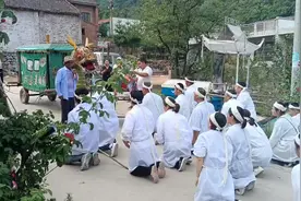 焦汤史小红白喜事主持人视频封面