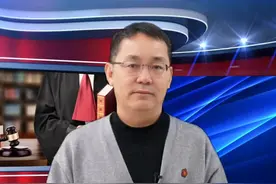 车库改成住房是合法的？#抖来普法2022 #抖来学法 #律师 #法律咨询 #法律 @张军律师 