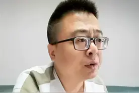 喝啤酒时，如果开始去厕所了…那就绝对控制不住了，接二连三的！#酒 #喝酒 #爱喝酒 @抖音短视频 视频封面