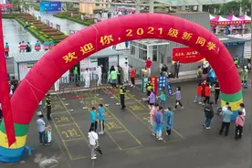 开学日记丨爸爸妈妈，放心吧视频封面