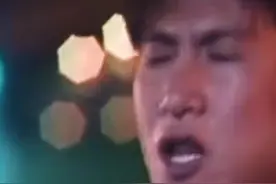 #粤语经典 #张学友 早期的嗓音音质低沉通透，富有爆发力，这时期的学友太有感染力了。视频封面