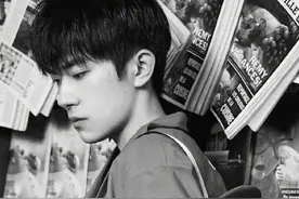 #2021福布斯中国名人榜 #易烊千玺再度登顶福布斯中国名人榜 #与财同行  视频封面