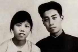1992年7月11日，邓颖超逝世，享年88岁，她和总理的爱情羡慕了所有人@抖音短视频 #历史上的今天视频封面