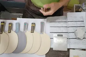 你绝对烧得起的乒乓球板，省钱又好用。视频封面