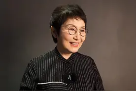 三年级上册课文朗读《灰雀》完整版#读书 #语文 #于霞视频封面