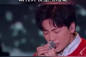 请允许我尘埃落地用沉默埋葬了过去满身风雨我从海上来才隐居在这沙漠里#热歌热门分享 #推荐歌曲 #抖音小助手视频封面