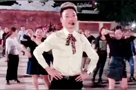 #广场舞 #快乐与年龄无关 最🔥《摇太阳》广场舞王子现场教学视频#跟着节奏嗨起来 视频封面