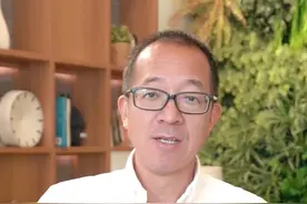 92岁史学大家的人生智慧：如何过真正有力量的生活？那就往里走，安顿自己。#一起长知识 #思考的力量 #老俞闲话#抖音全民好书计划视频封面