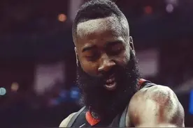 #dou来nba #搞笑nba 单身狗遇到kiss镜头，这也太惨了吧😂视频封面