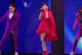 不老女神#周慧敏 献唱#自作多情 ！这颜值，这状态，绝了！视频封面